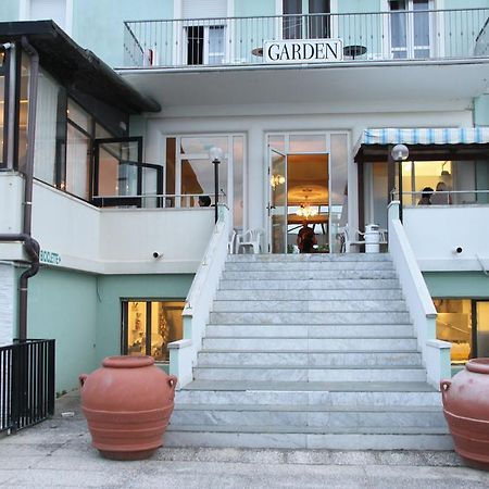 Hotel Garden كاتوليكا المظهر الخارجي الصورة