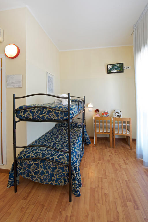 Hotel Garden كاتوليكا الغرفة الصورة