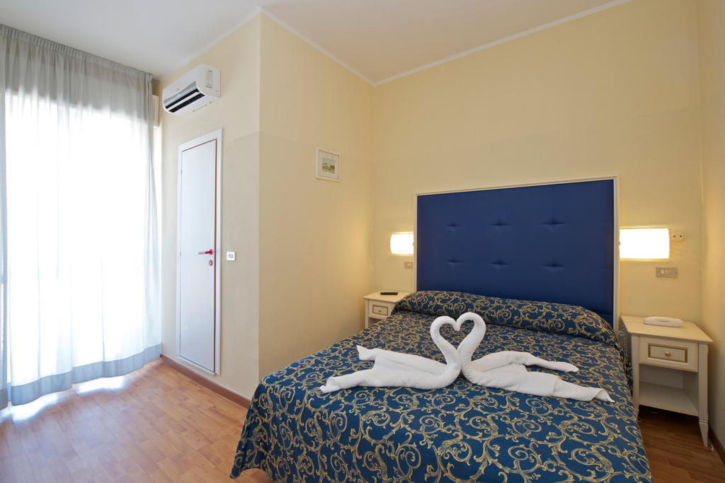 Hotel Garden كاتوليكا الغرفة الصورة