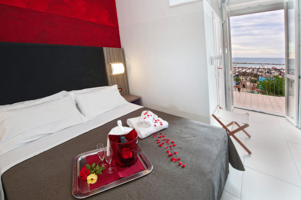 Hotel Garden كاتوليكا الغرفة الصورة