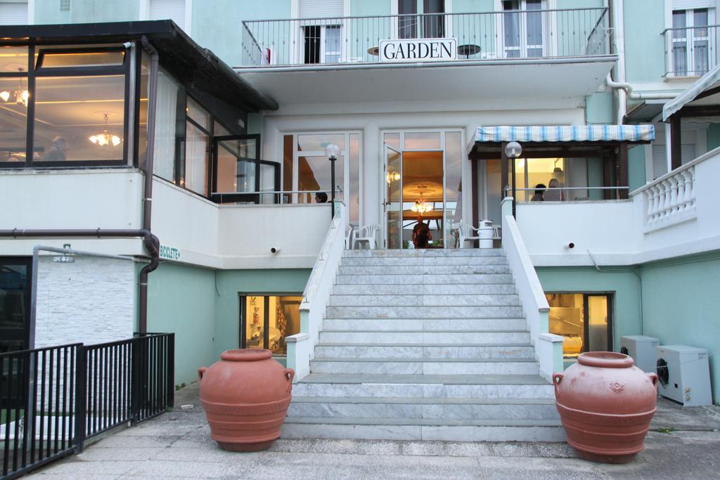Hotel Garden كاتوليكا المظهر الخارجي الصورة
