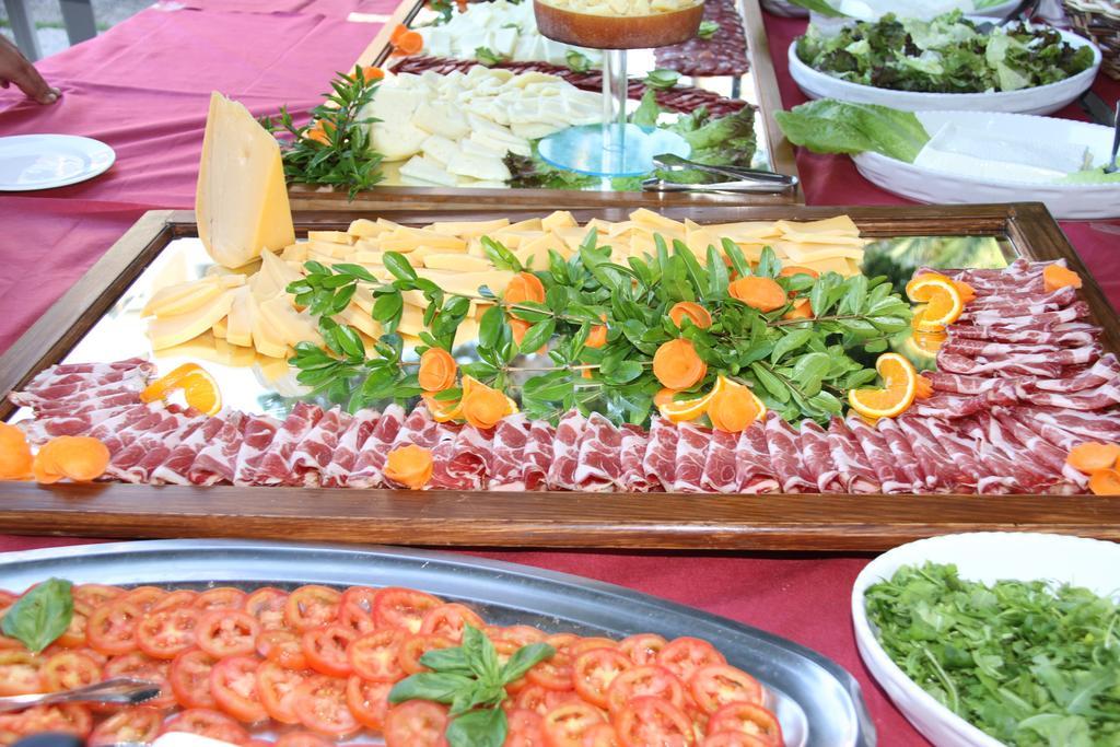 Hotel Garden كاتوليكا المظهر الخارجي الصورة