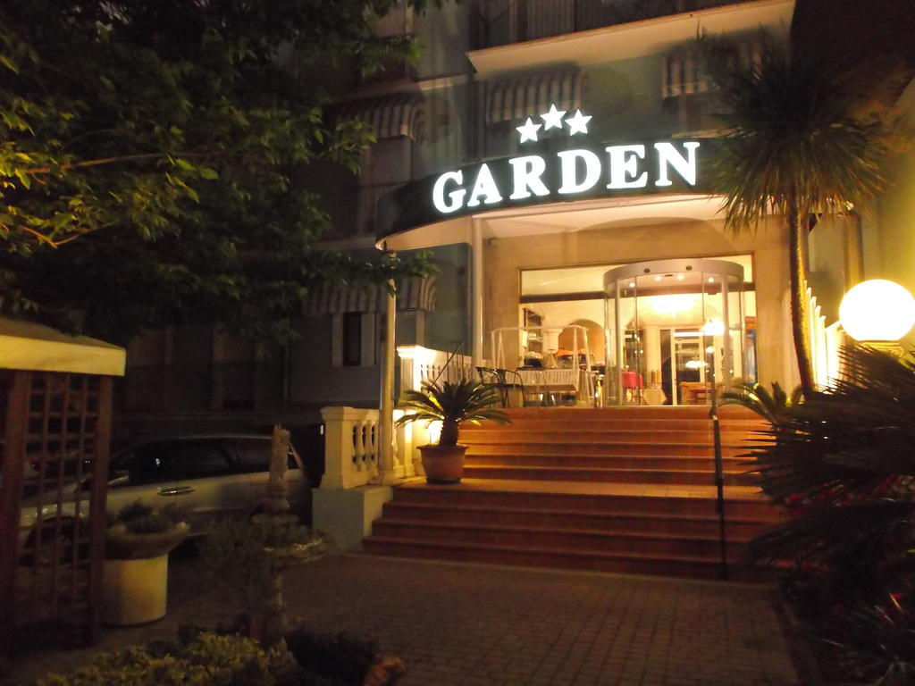 Hotel Garden كاتوليكا المظهر الخارجي الصورة